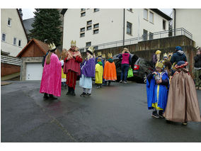 Aussendung der Sternsinger in Naumburg (Foto: Karl-Franz Thiede)